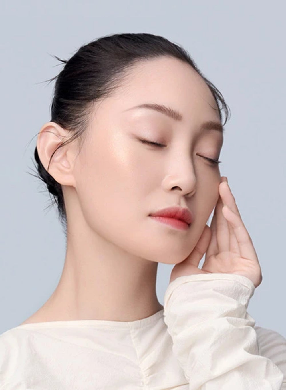 buy-florasis-florasis-twin-lotus-relief-luminous-glow-highlighter-02-amber-glow_j7m