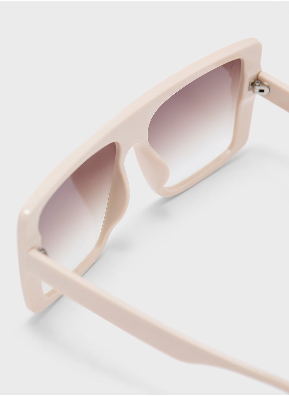 buy-ella-oversized-square-len-sunglasses_ccj