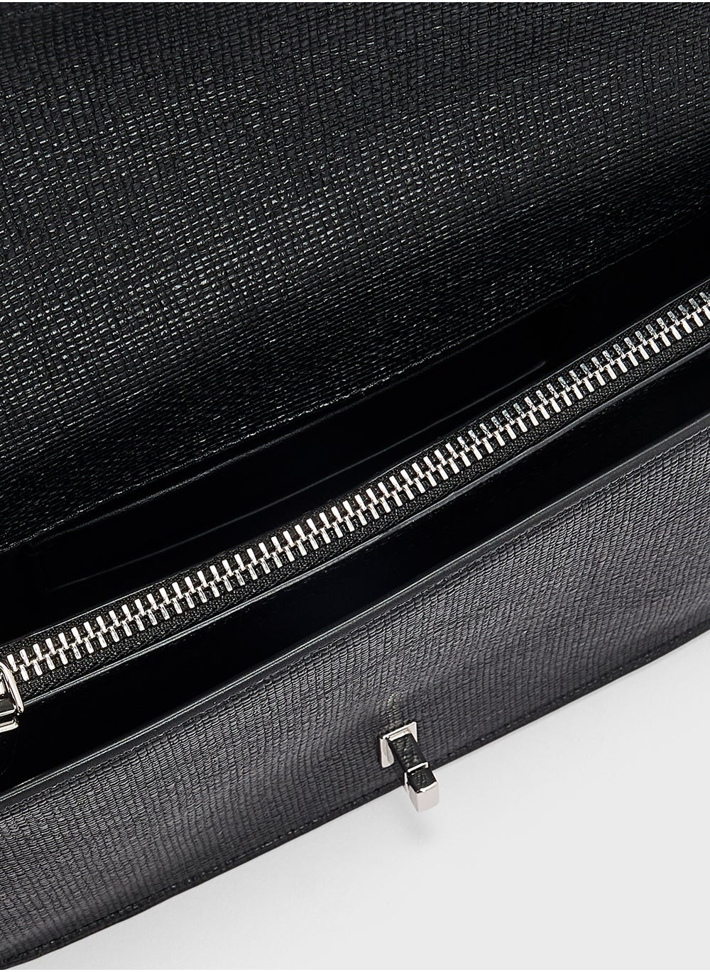 buy-calvin-klein-chain-bag_2w4