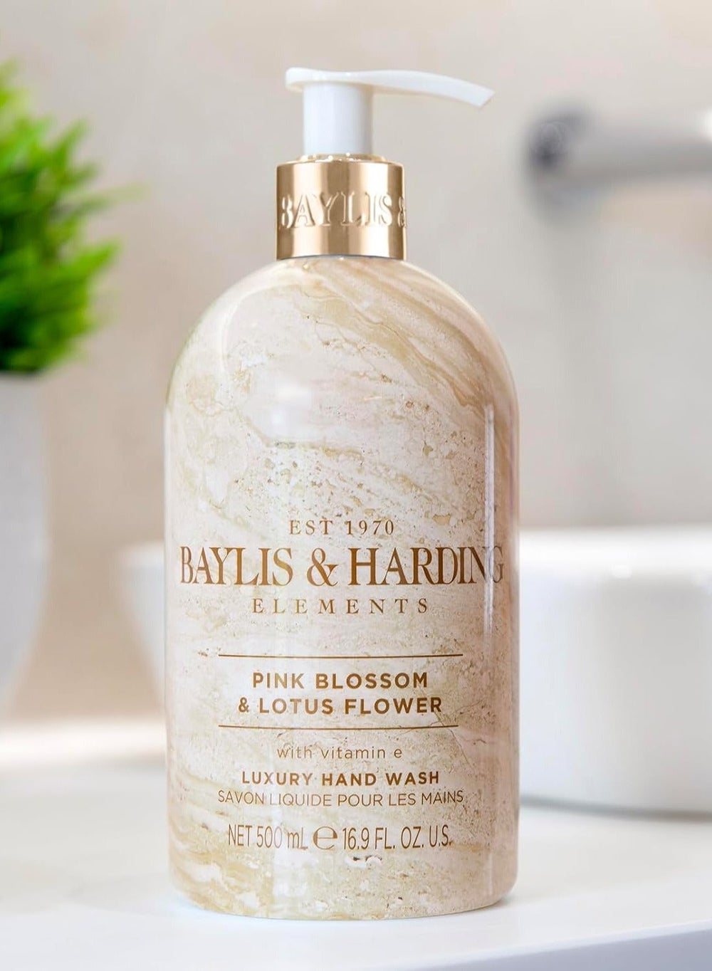 buy-baylis-and-harding-elements-pink-blossom-and-lotus-flower-hand-wash-500-ml-vegan-fruity-floral-coconut-water-enriched-in-vitamin-e-nourishing-hydrating-paraben-free_3bo