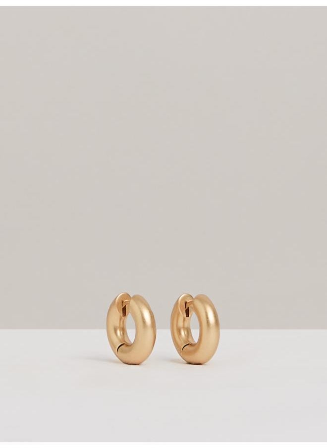 buy-reiss-olivia-plain-huggie-earring_ooe