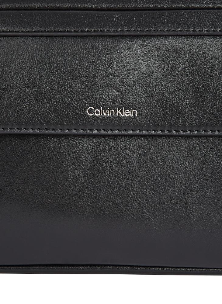buy-calvin-klein-sleek-wash-bag_wh7