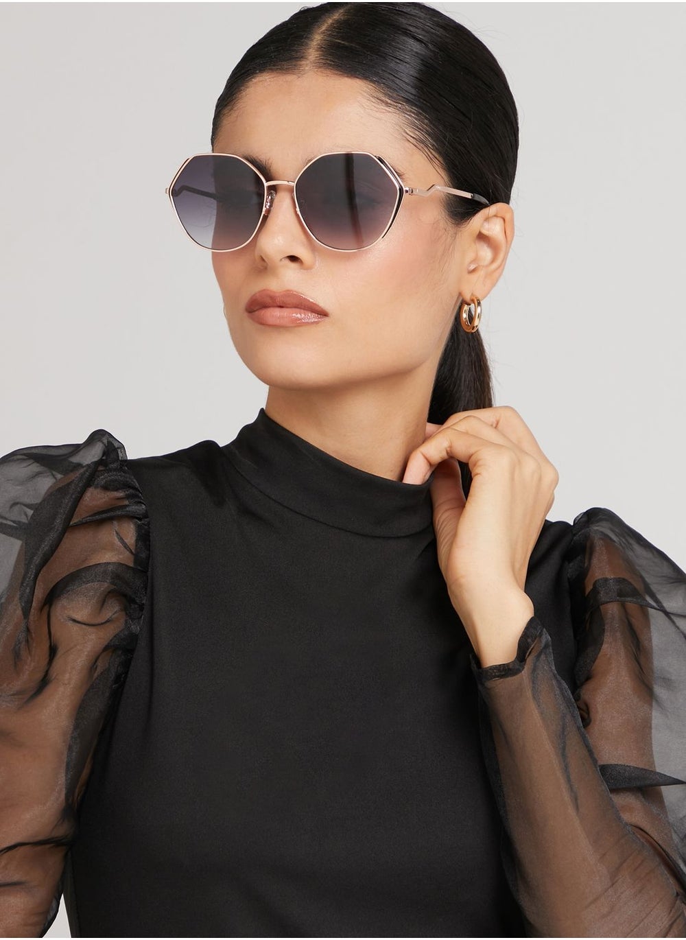 buy-guess-oversized-sunglasses_piv