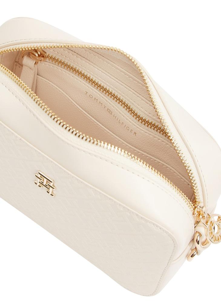 buy-tommy-hilfiger-camera-bag_7v8