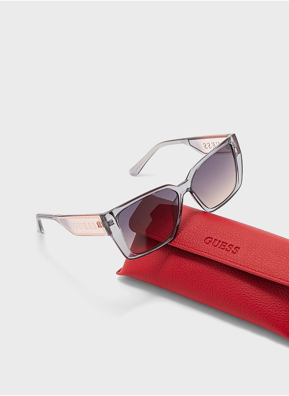 buy-guess-square-shaped-oversized-sunglasses_9ff