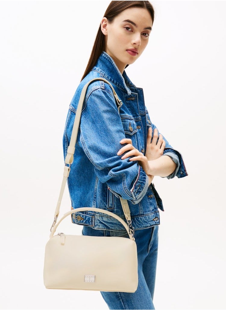 buy-tommy-jeans-logo-shoulder-bag_ect