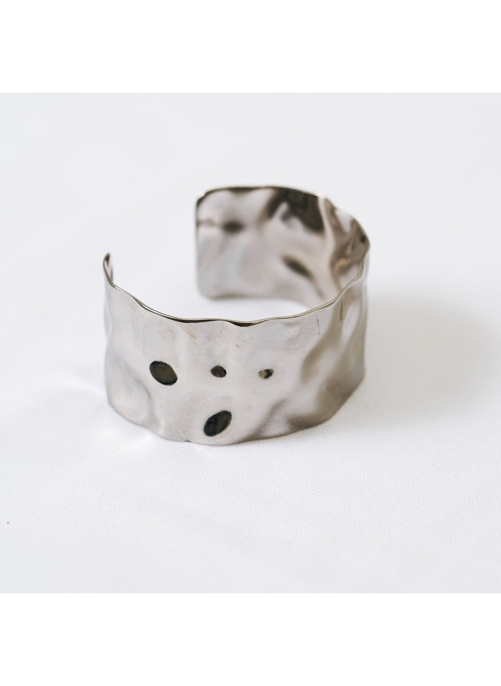 buy-noya-celine-wave-silver-cuff_60n