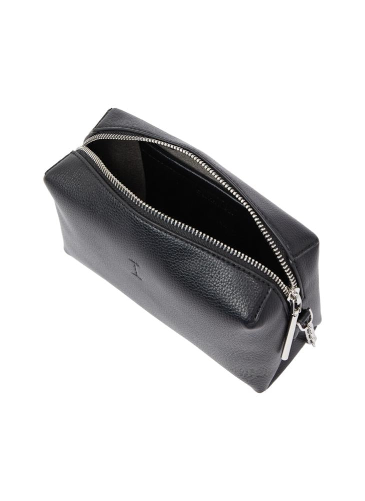 buy-calvin-klein-plaque-detailed-crossbody_vlk