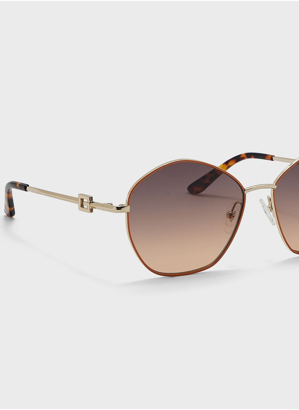 buy-guess-round-shape-sunglasses_gx0