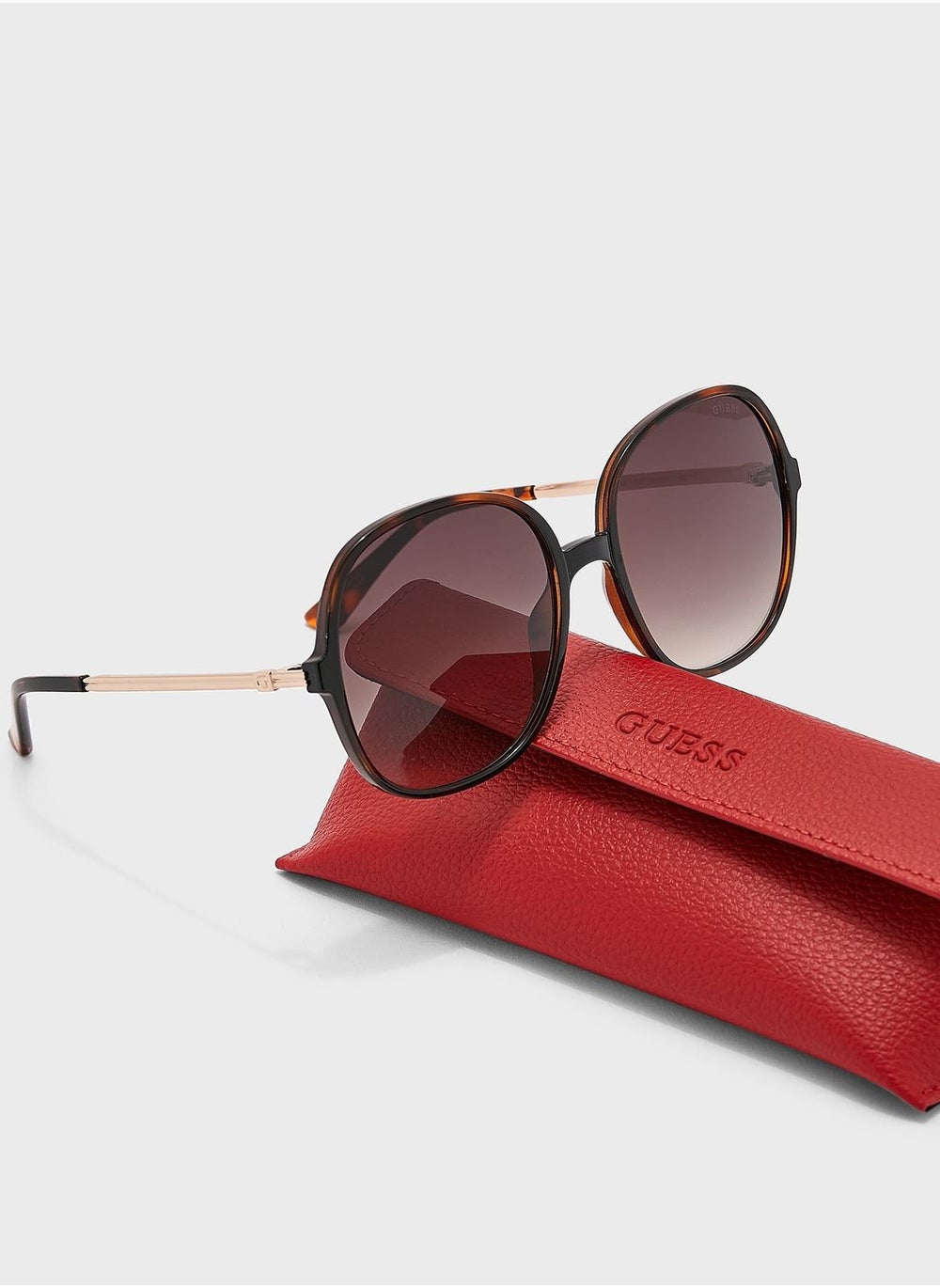 buy-guess-oversized-sunglasses_odm