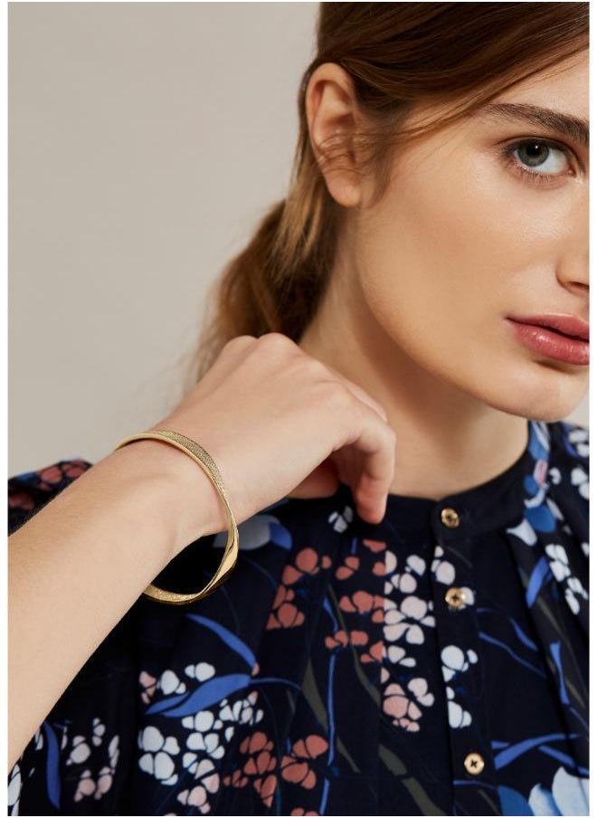 buy-karen-millen-textured-twist-narrow-bangle_sp4