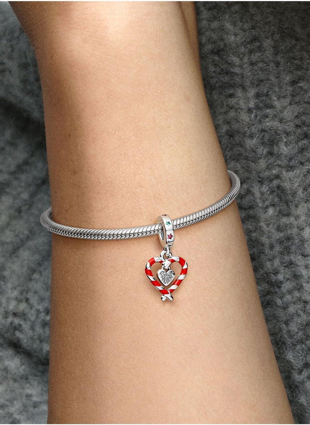 buy-pandora-double-candy-cane-heart-christmas-dangle-charm_4cn