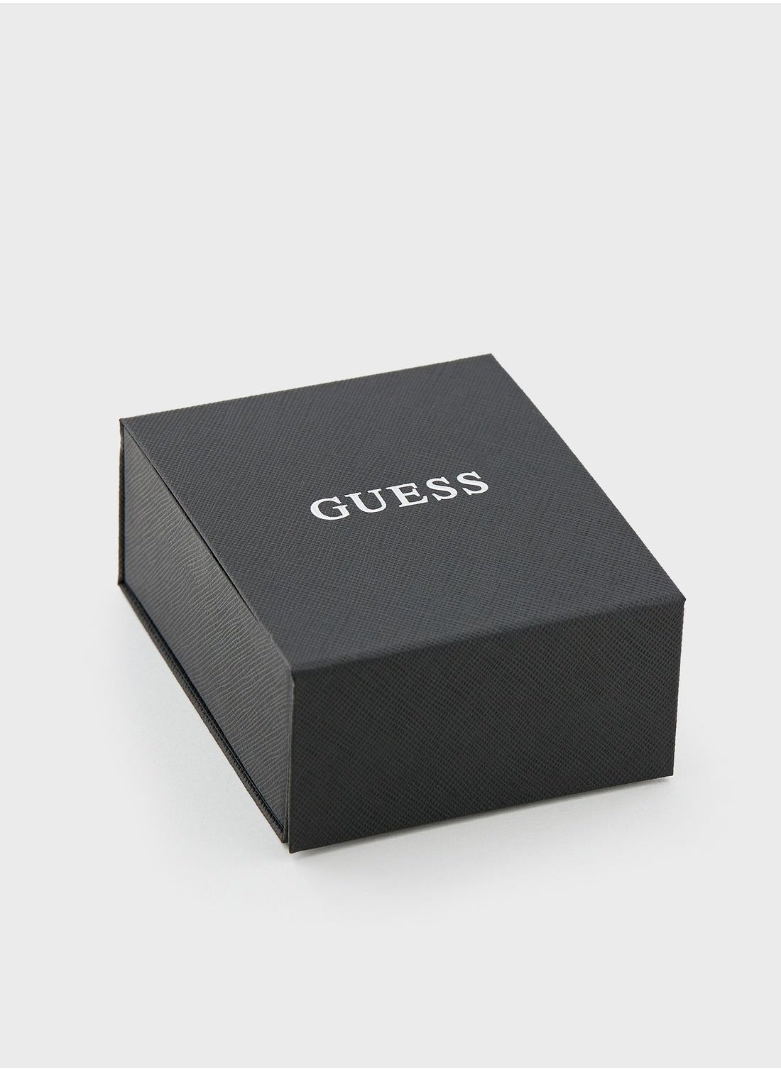 buy-guess-casual-logo-buckle-bracelet_ytc