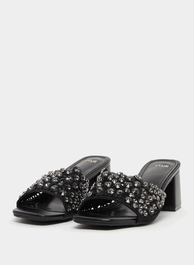 buy-styli-styli-embellished-wide-strap-block-heel-sandals_uaq