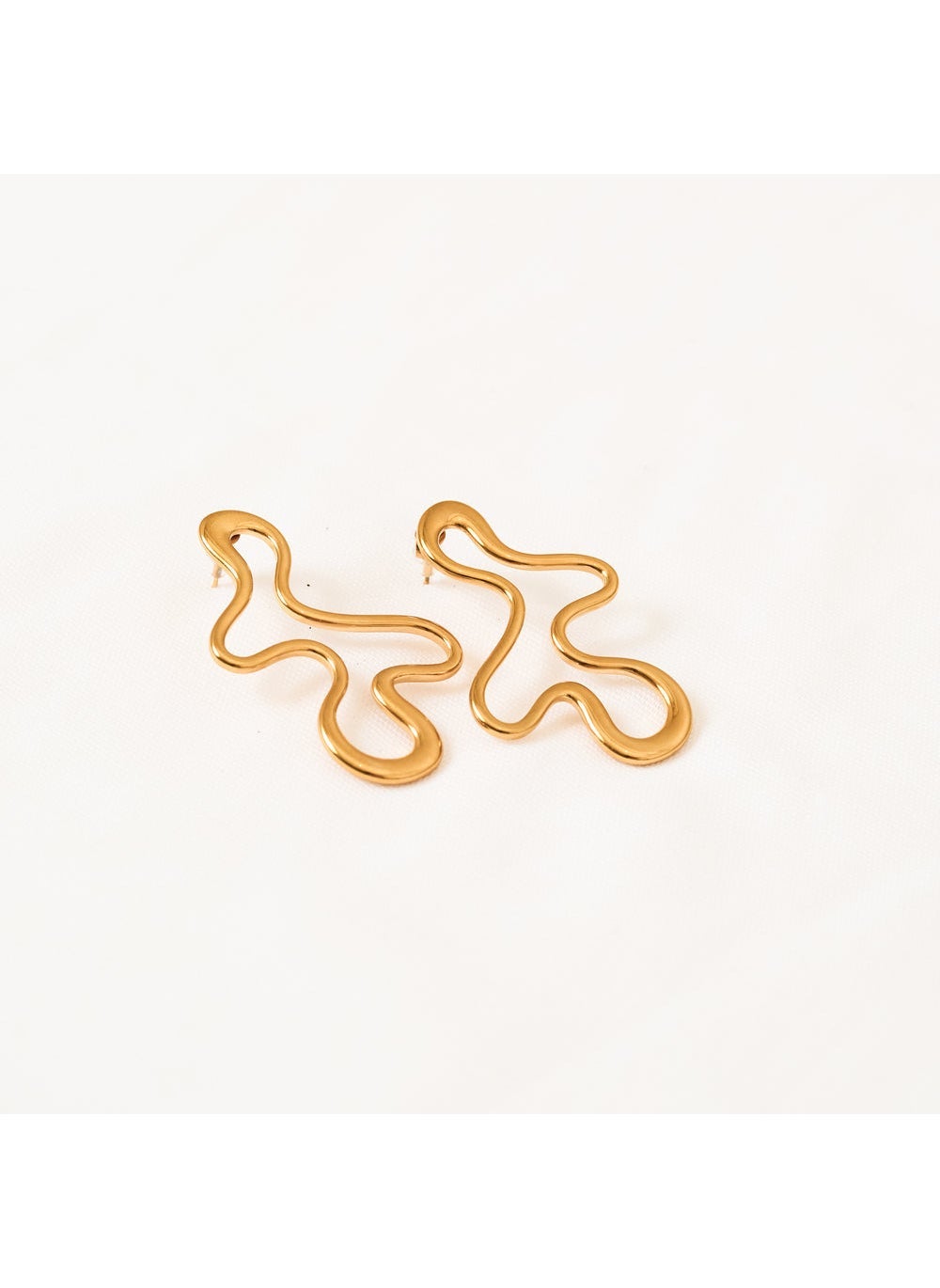 buy-noya-margaux-drop-earrings_et5