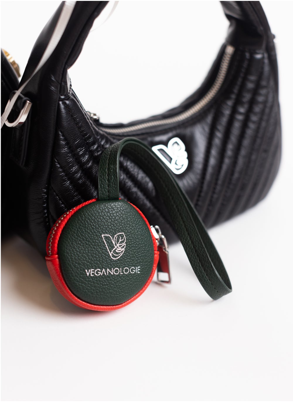 buy-veganologie-coin-purse-made-from-1-recycled-plastic-bottle_k0r