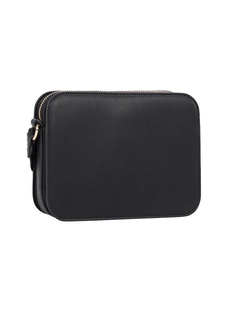 buy-tommy-hilfiger-logotape-camera-bag_kxz