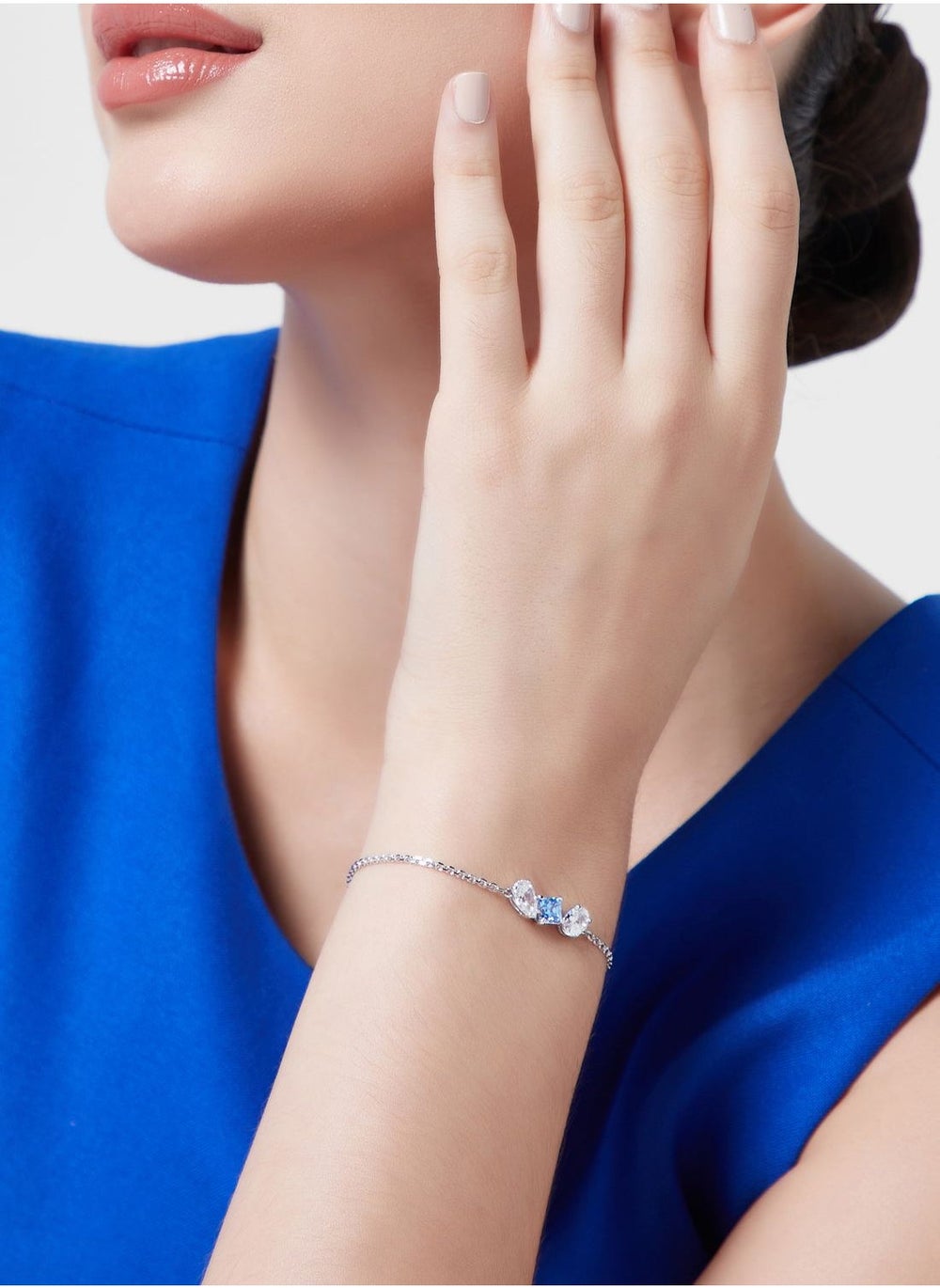 buy-swarovski-mesmera-bracelet_qve