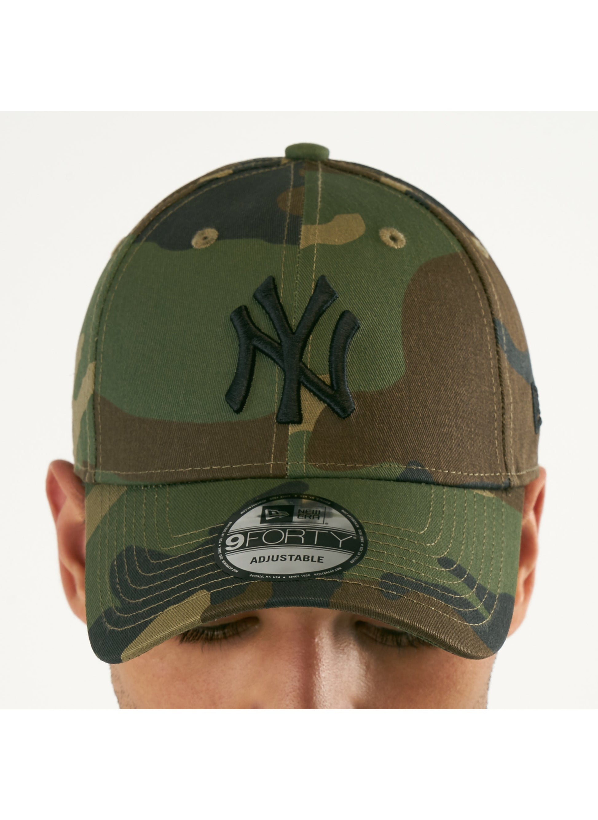 buy-new-era-men-s-mlb-new-york-yankees-league-essential-9forty-cap_tum