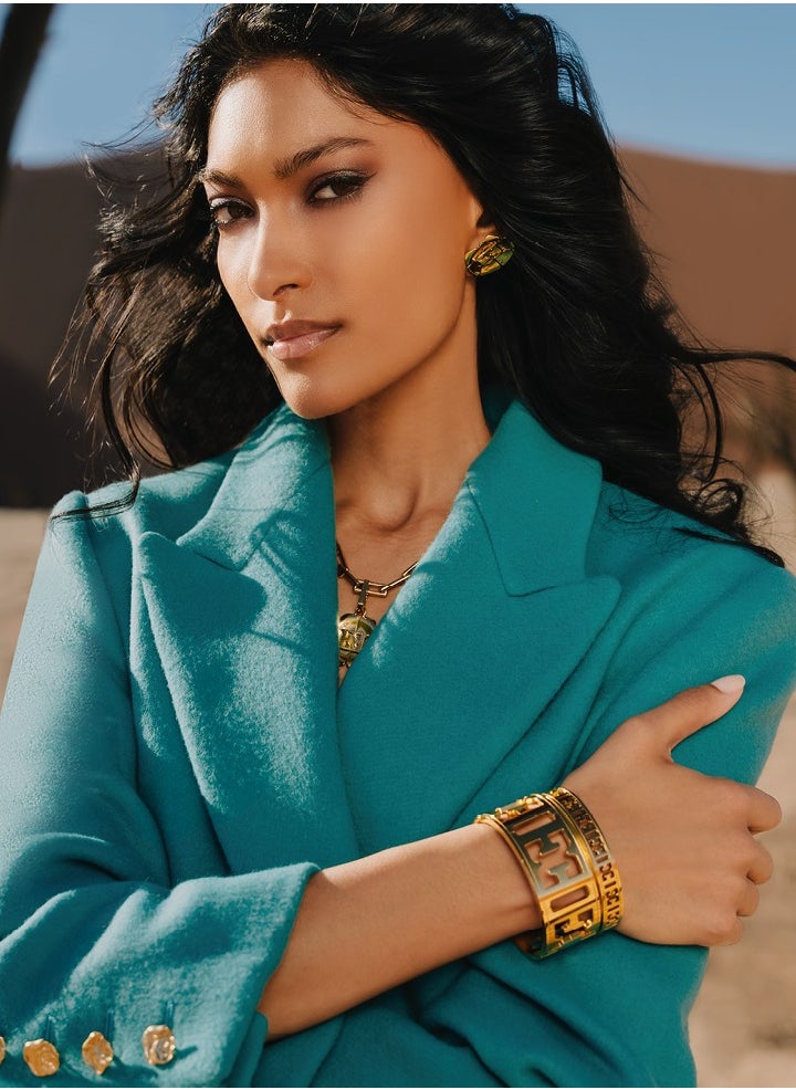 buy-escada-estelle-gold-plated-bangle-for-women-with-logo_v26