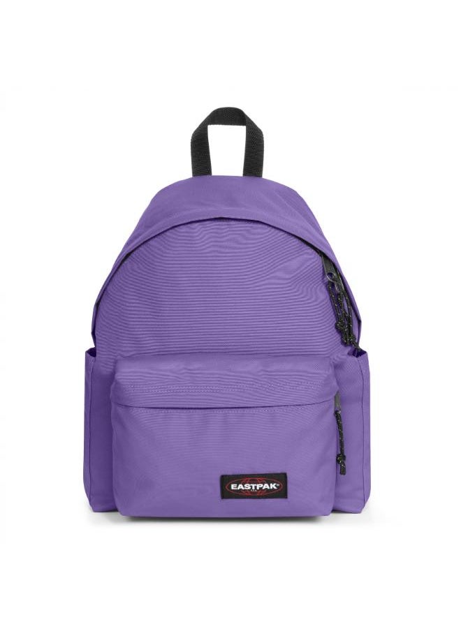 buy-eastpak-day-pak-r-petal-lilac-medium-backpack-with-bottle-holder-and-laptop-sleeve_1gp