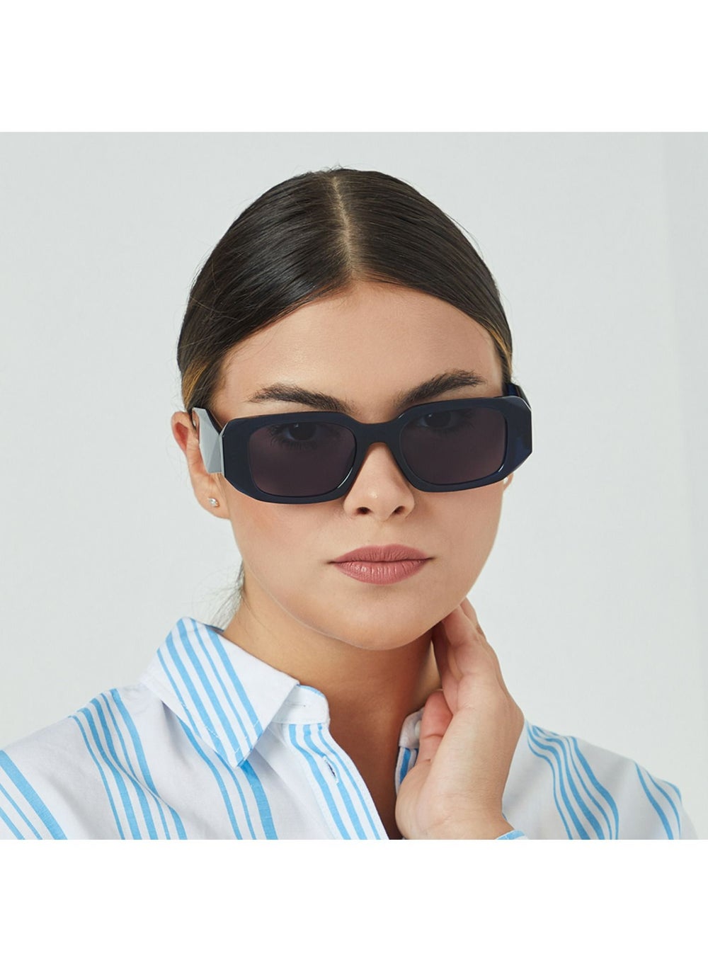 buy-blackout-delta-women-blue-sunglasses-frame-material-thermoplastic-rubber-tr90-frame-color-blue-lens-color-blue-full-rim_tqn