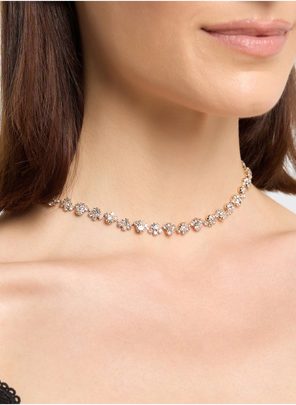 buy-ella-limited-edition-by-namshi-diamante-short-necklace_xr9