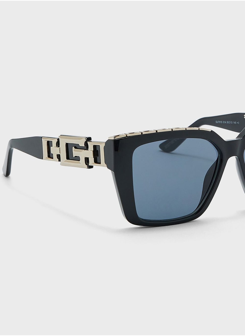 buy-guess-oversized-shape-sunglasses_vm0