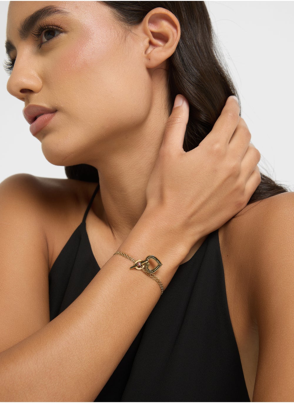 buy-tommy-hilfiger-toggle-heart-bracelet_hiw
