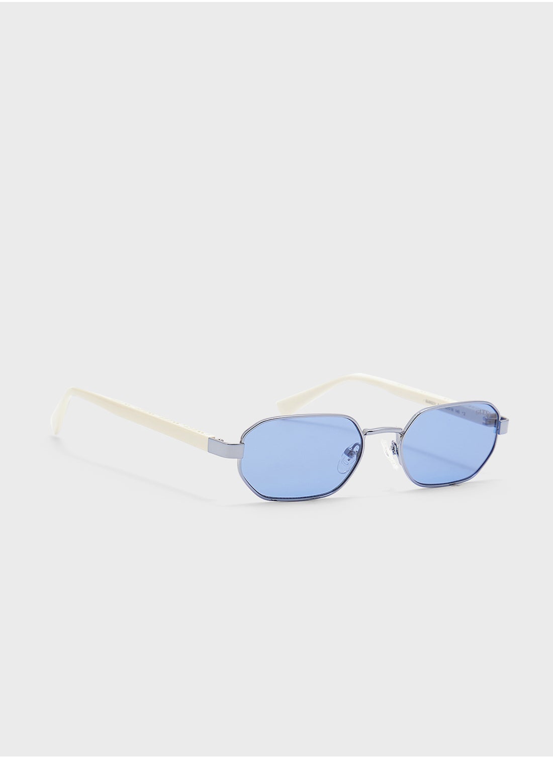 buy-guess-gu0023184v53-shape-sunglasses_5sw