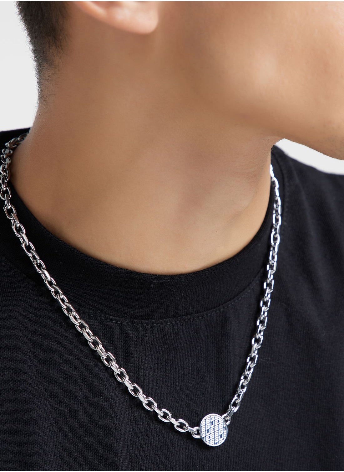 buy-guess-coin-pattern-necklace_f3k
