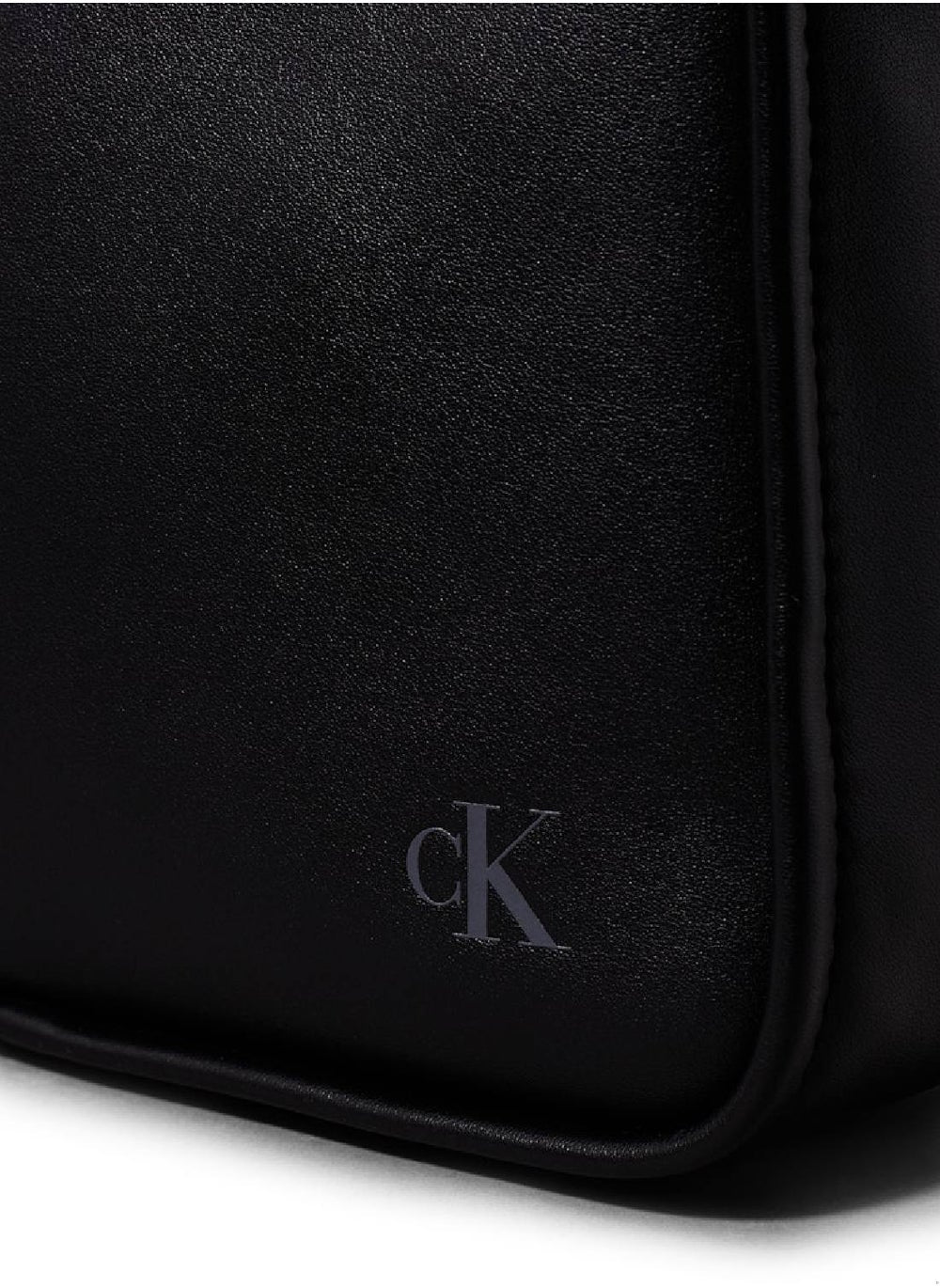 buy-calvin-klein-jeans-square-crossbody-bag_dsk