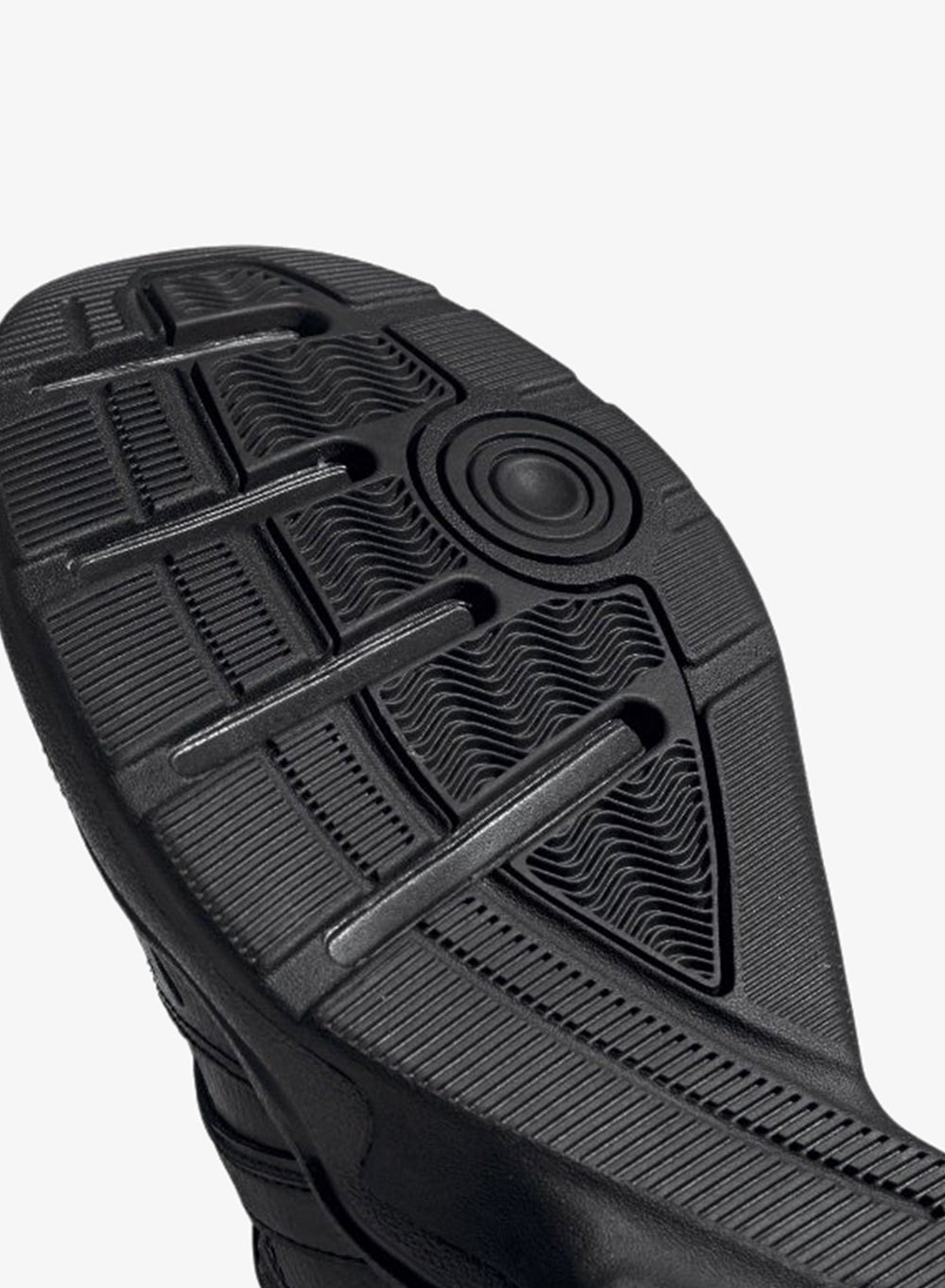 buy-adidas-strutter-black-sportswear-shoes_19p