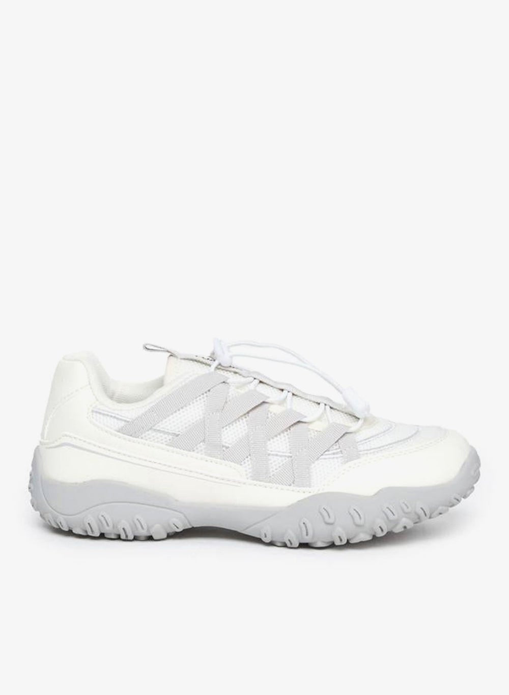 buy-styli-styli-women-toggle-lace-sporty-sneakers_6gi