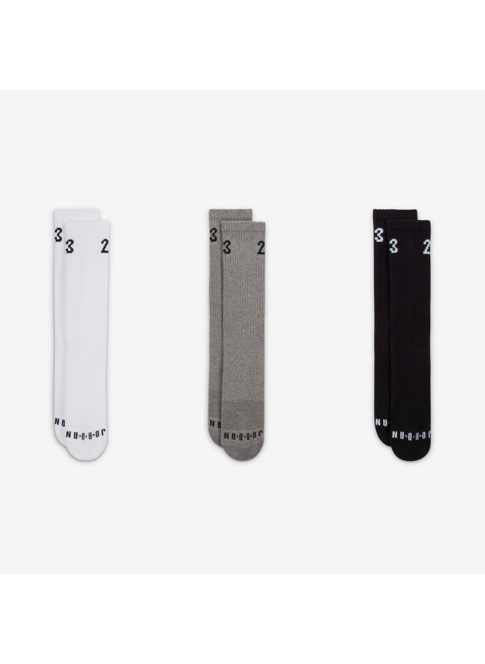 buy-jordan-essentials-crew-socks-3-pairs_fno
