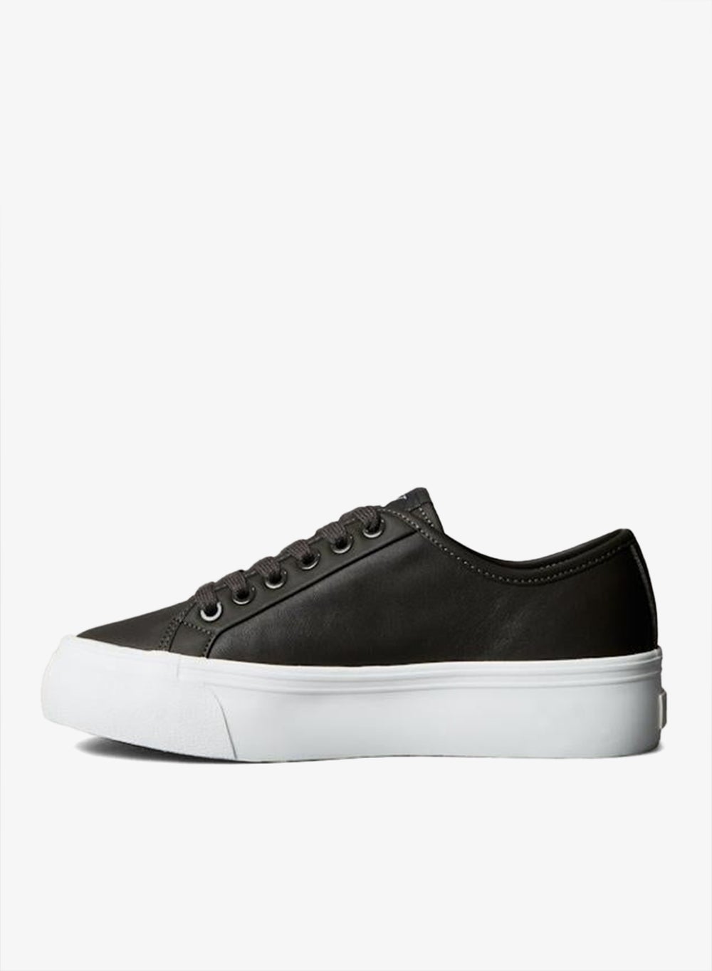 buy-calvin-klein-jeans-casual-low-top-sneakers_8ec
