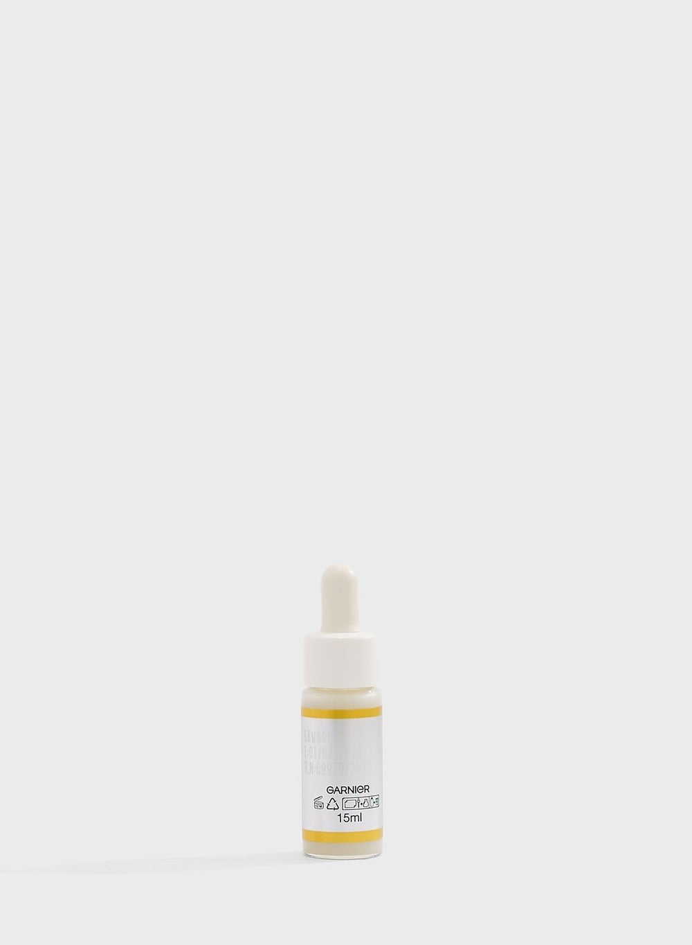 buy-garnier-skinactive-fast-bright-30x-vitamin-c-niacinamide-anti-dark-spot-serum-15-ml_4p0