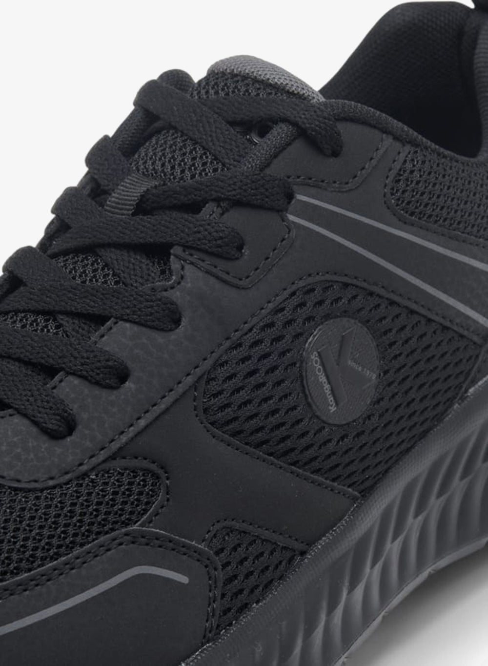 buy-kangaroos-men-s-logo-detail-sports-shoes-with-lace-up-closure_z7j