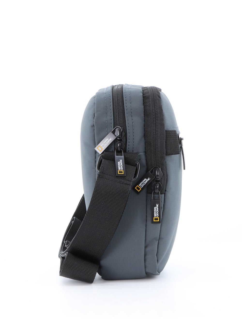 buy-national-geographic-national-geographic-mutation-utility-bag-grey-compact-travel-bag-for-men-and-women-shoulder-bag-portable-organizer-sustainable-material-and-eco-friendly_9w4