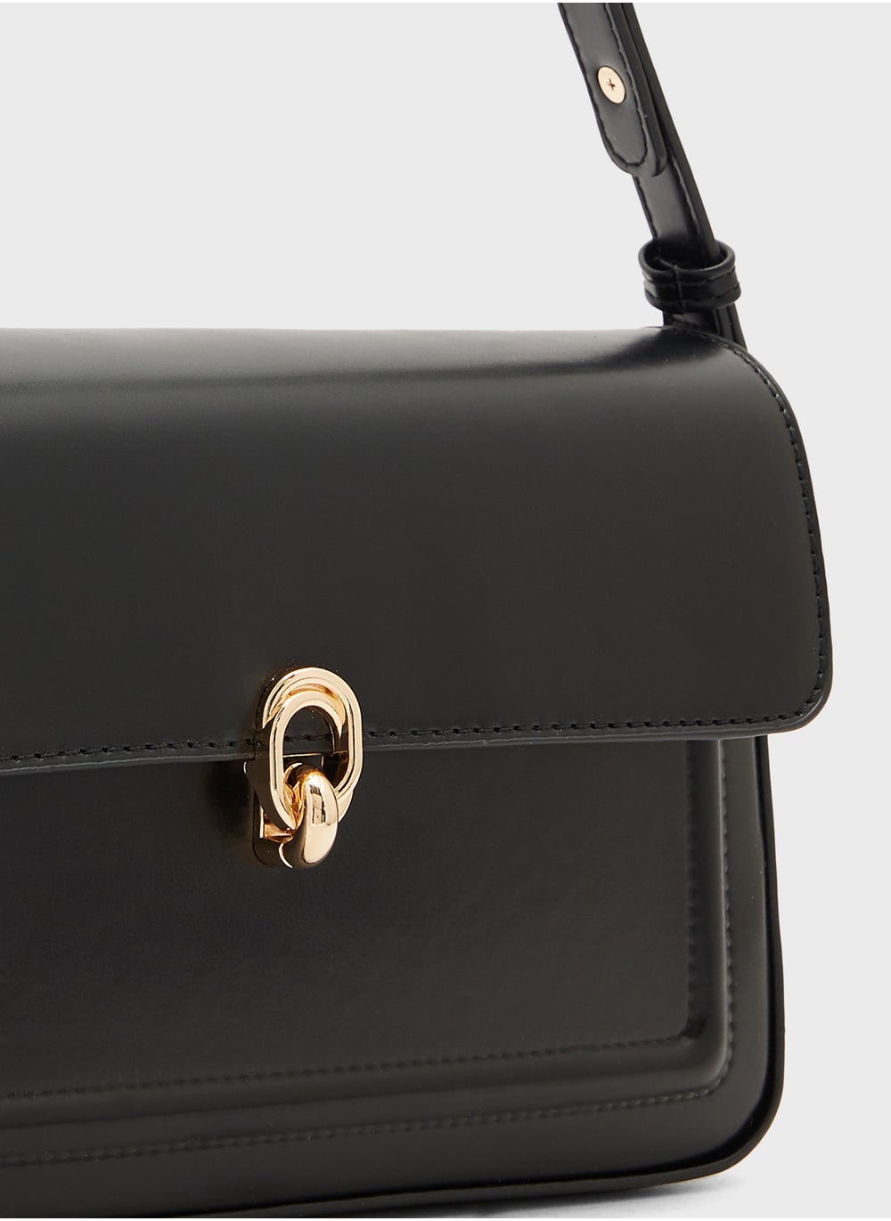 buy-ella-classic-shoulder-bag_trv