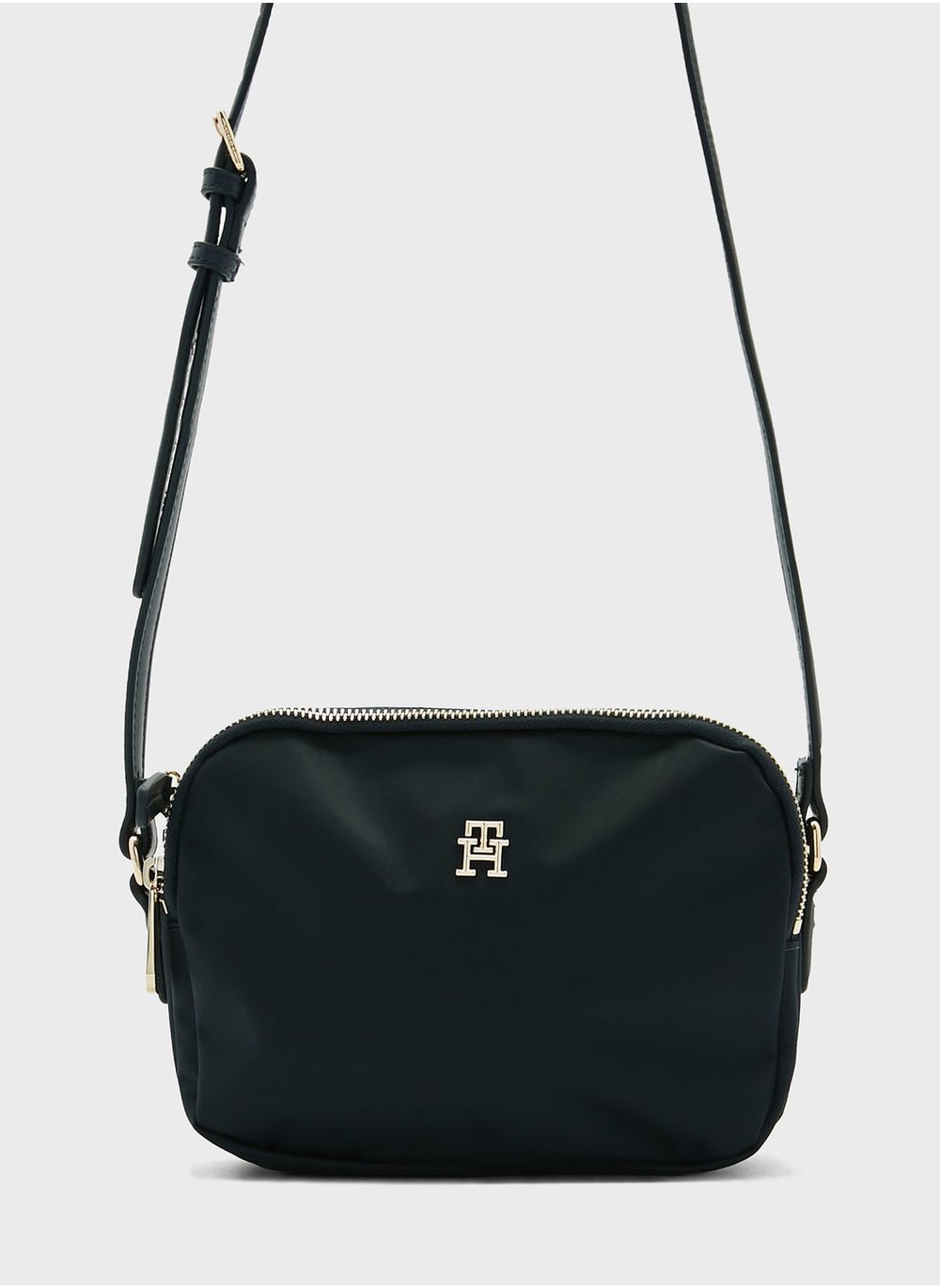 buy-tommy-hilfiger-narrow-strap-crossbody_dkk