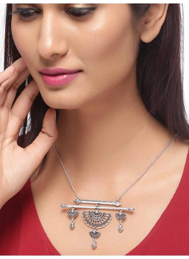 buy-voylla-mandala-half-wing-drops-necklace_vzo