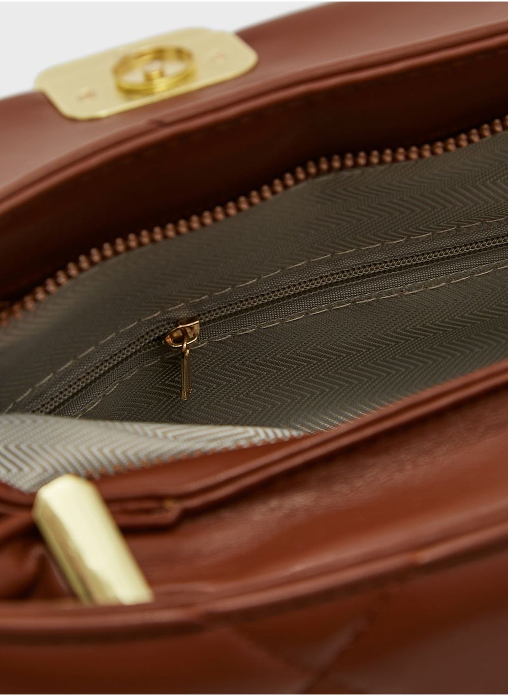 buy-ella-quilted-square-buckle-satchel-bag_o40