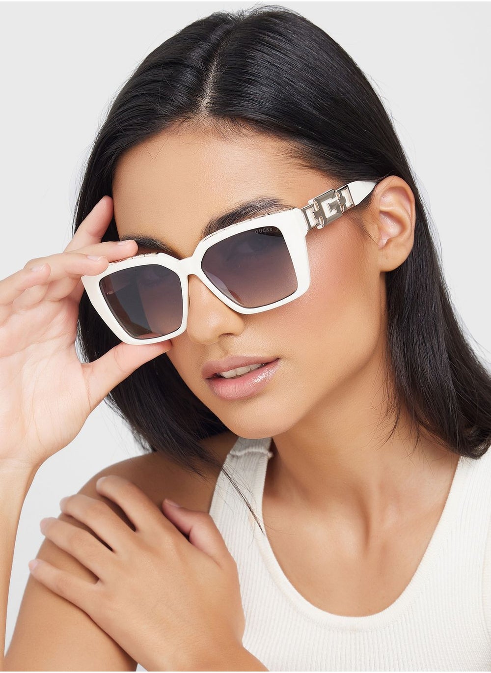 buy-guess-oversized-shape-sunglasses_6rh