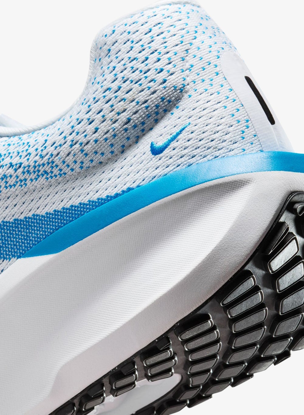 buy-nike-men-s-winflo-11-road-running-shoes_tf5