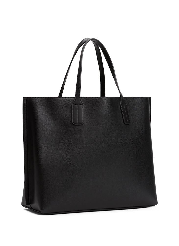 buy-tommy-hilfiger-logo-detail-top-handle-satchels_2te