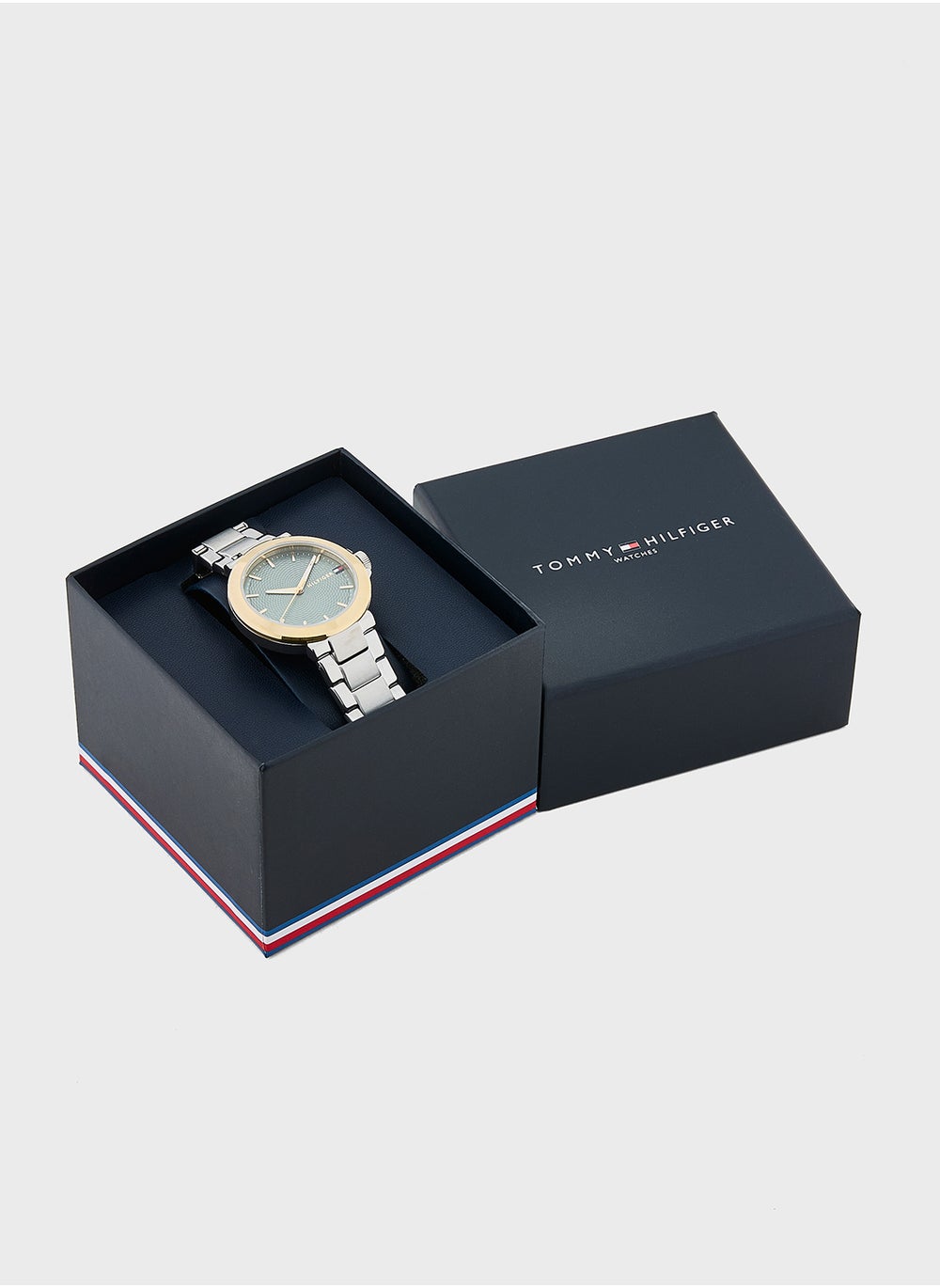 buy-tommy-hilfiger-lori-analog-steel-strap-watch_qsd
