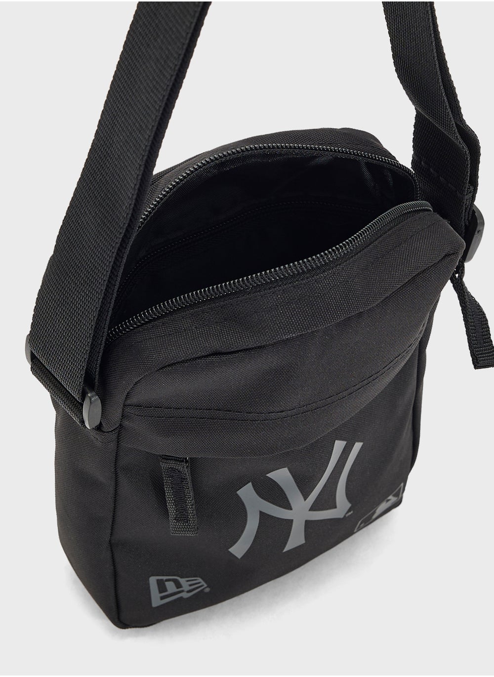 buy-new-era-new-york-yankees-mlb-crossbody_paf