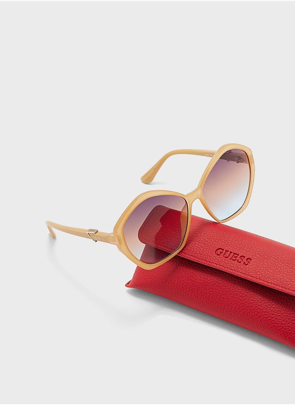 buy-guess-shape-sunglasses_v9d
