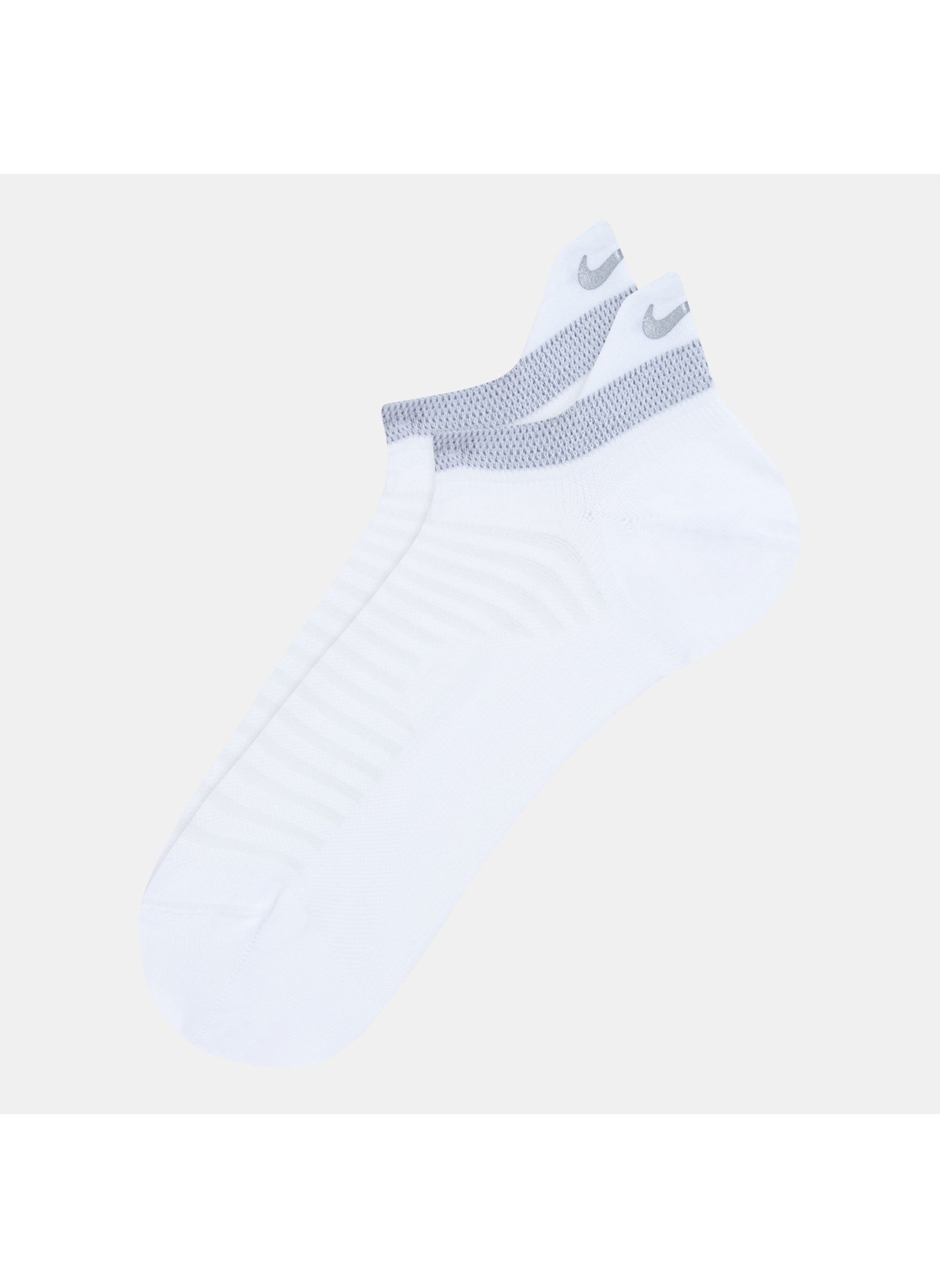 buy-nike-spark-lightweight-no-show-running-socks_vyc